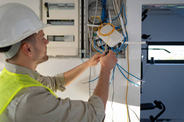 Best Electric Panel Repair  in Veneta, OR